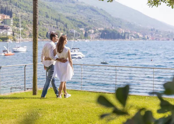 Отель Val Di Sogno - Adults Only Мальчезине