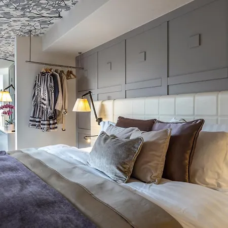 Val Di Sogno - Adults Only