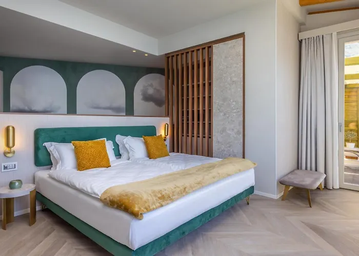 Val Di Sogno - Adults Only